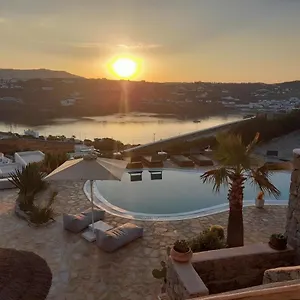 Navy Blue , Ornos (Mykonos) Grecia